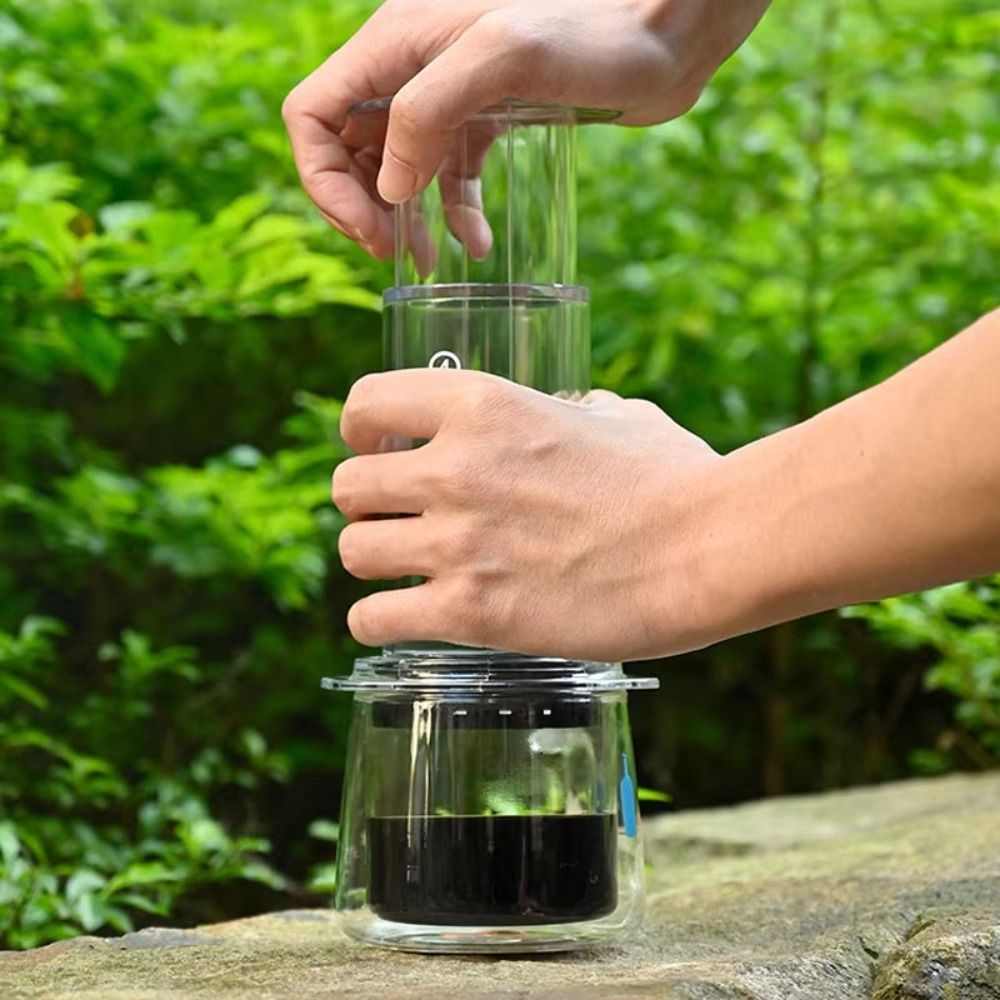 إبريق قهوة محمول على الطراز ال - مراجعة French Press Coffee & Tea وسعره