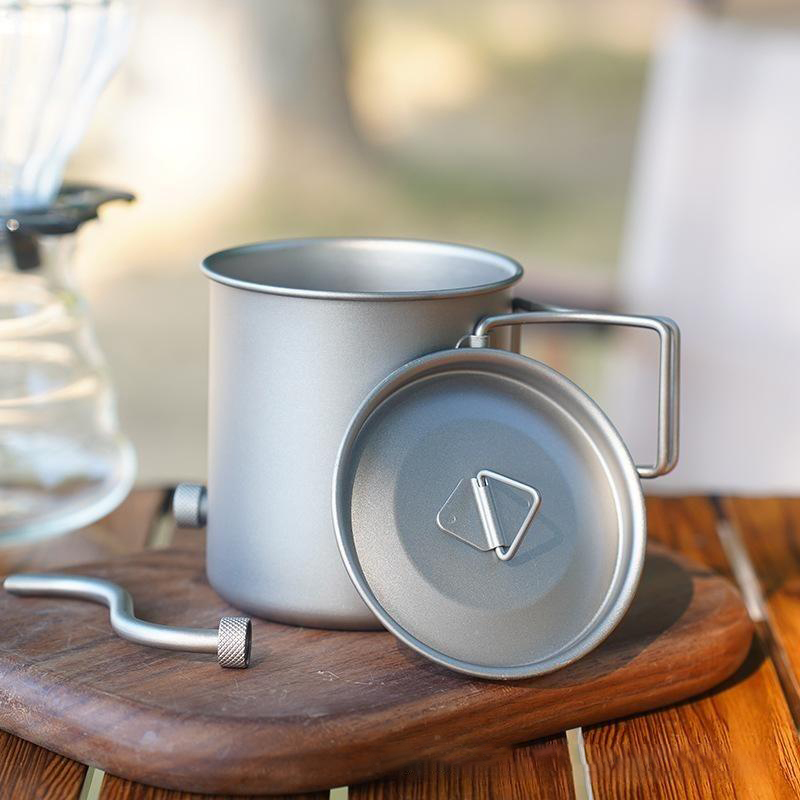 إبريق قهوة من التيتانيوم النقي - مراجعة Pour Over Kettle وسعره